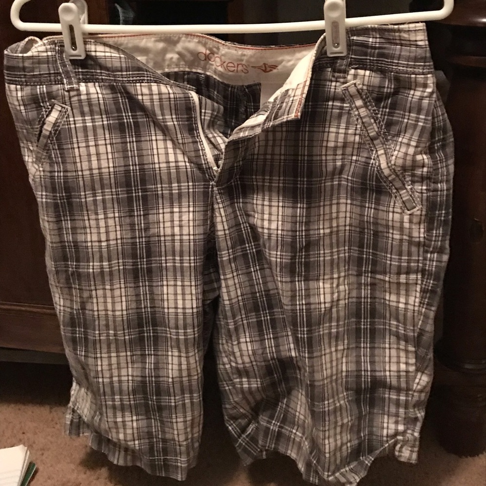 Cute cargo shorts from my skater years